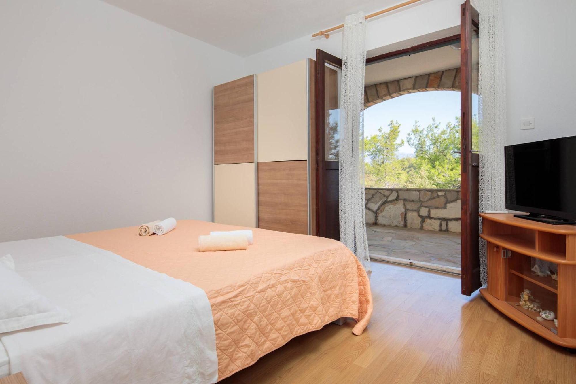 Pavao Apartments Vrboska Phòng bức ảnh