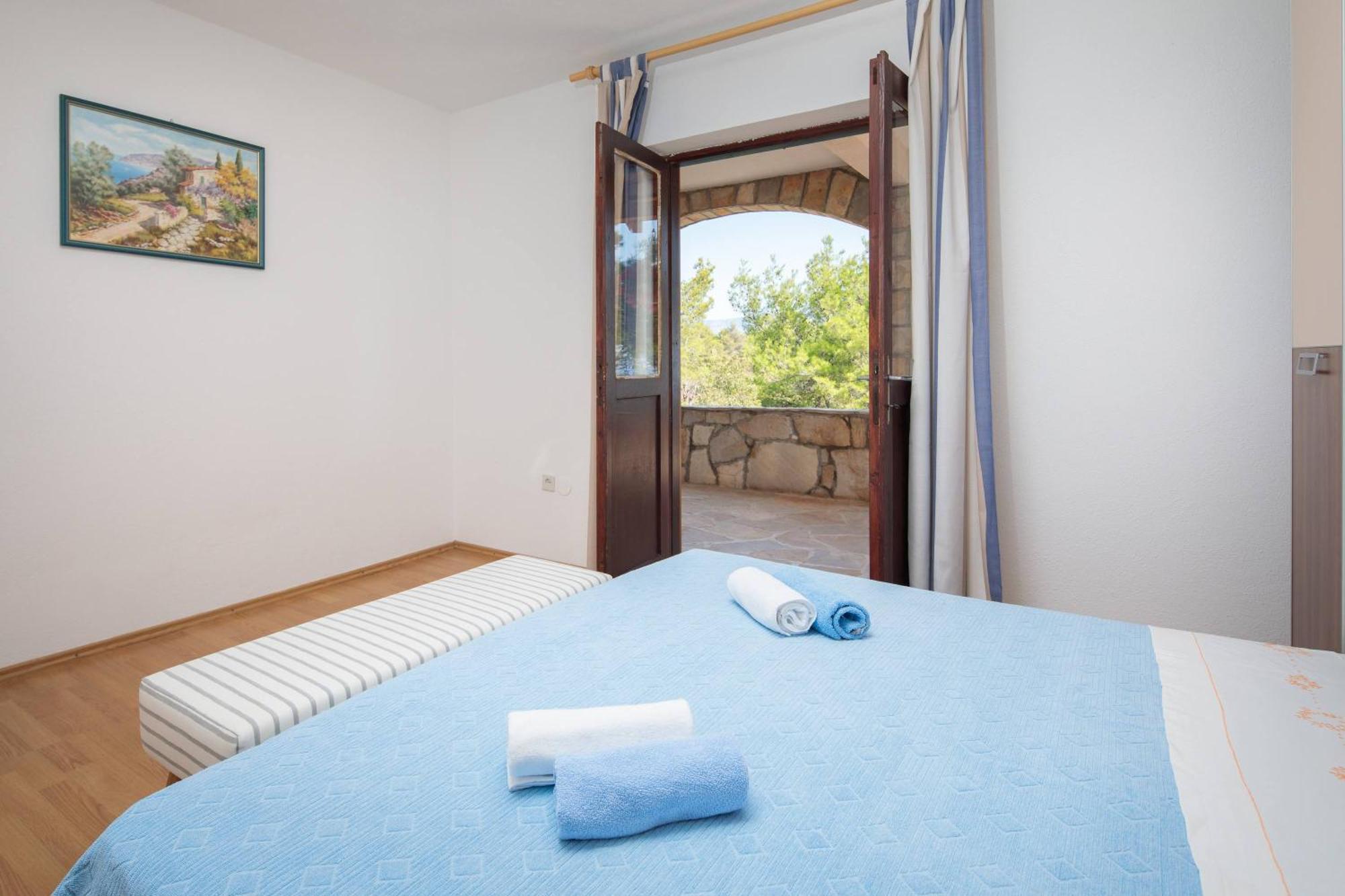 Pavao Apartments Vrboska Phòng bức ảnh