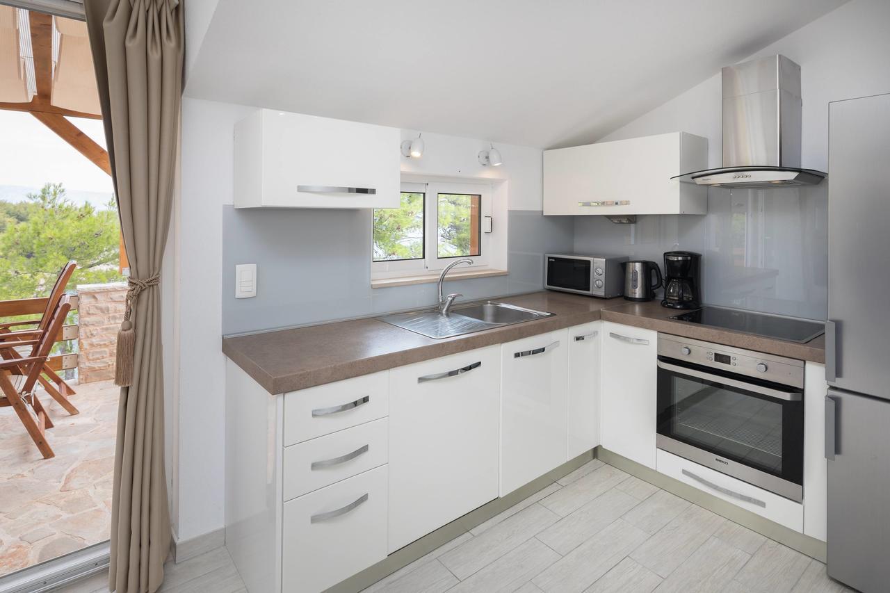 Pavao Apartments Vrboska Ngoại thất bức ảnh