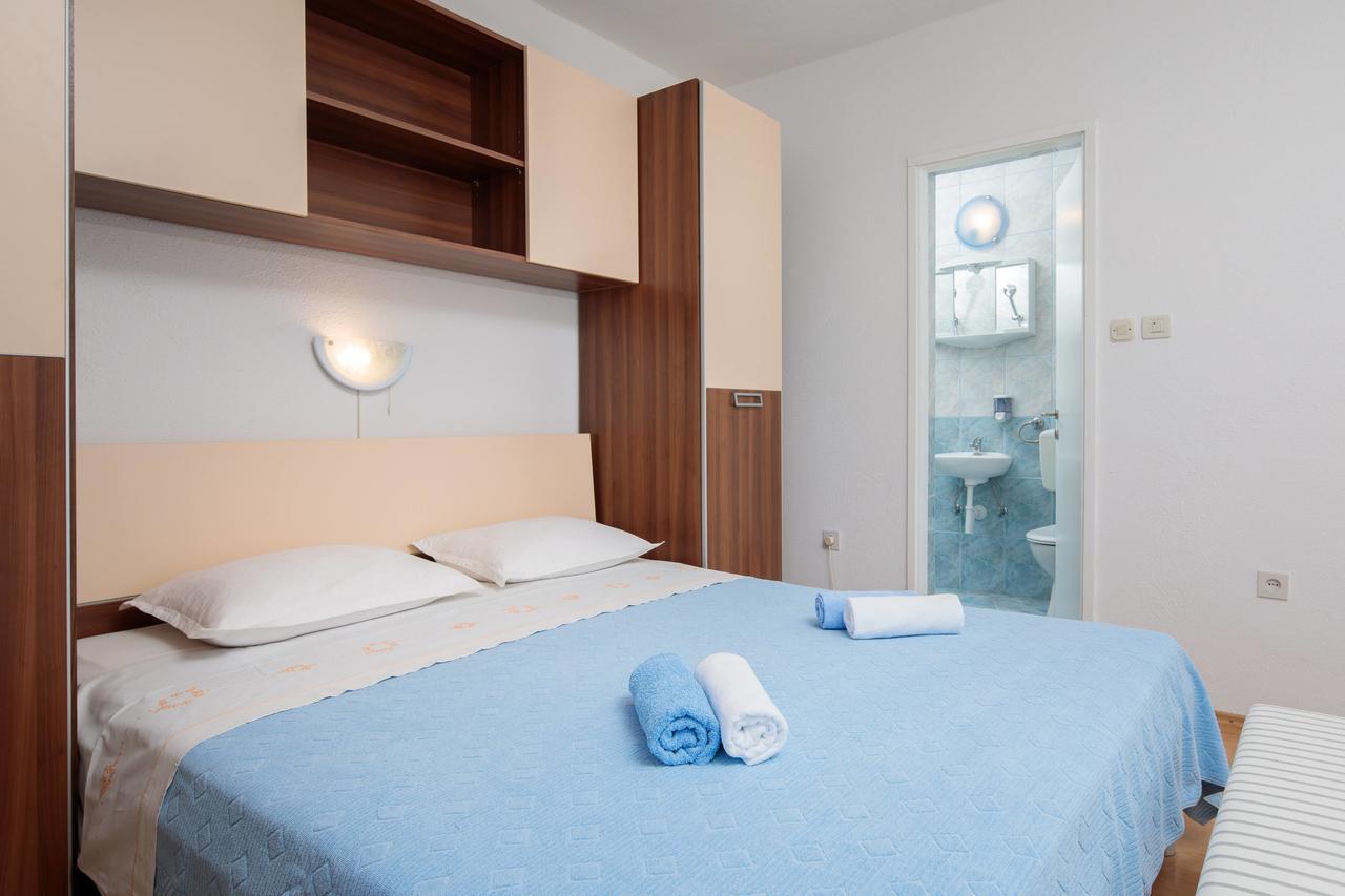 Pavao Apartments Vrboska Ngoại thất bức ảnh