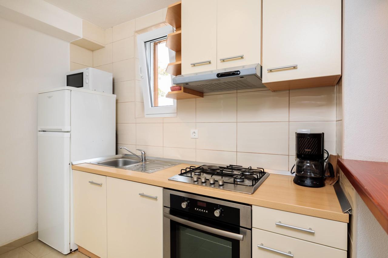 Pavao Apartments Vrboska Ngoại thất bức ảnh