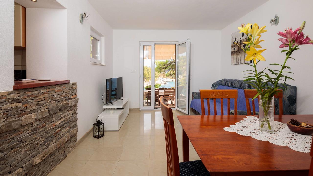 Pavao Apartments Vrboska Ngoại thất bức ảnh