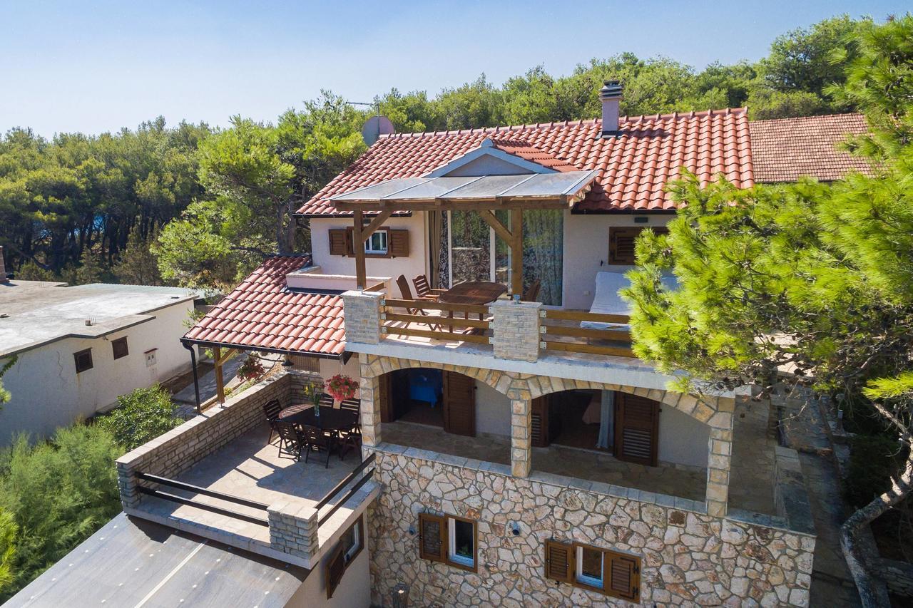 Pavao Apartments Vrboska Ngoại thất bức ảnh